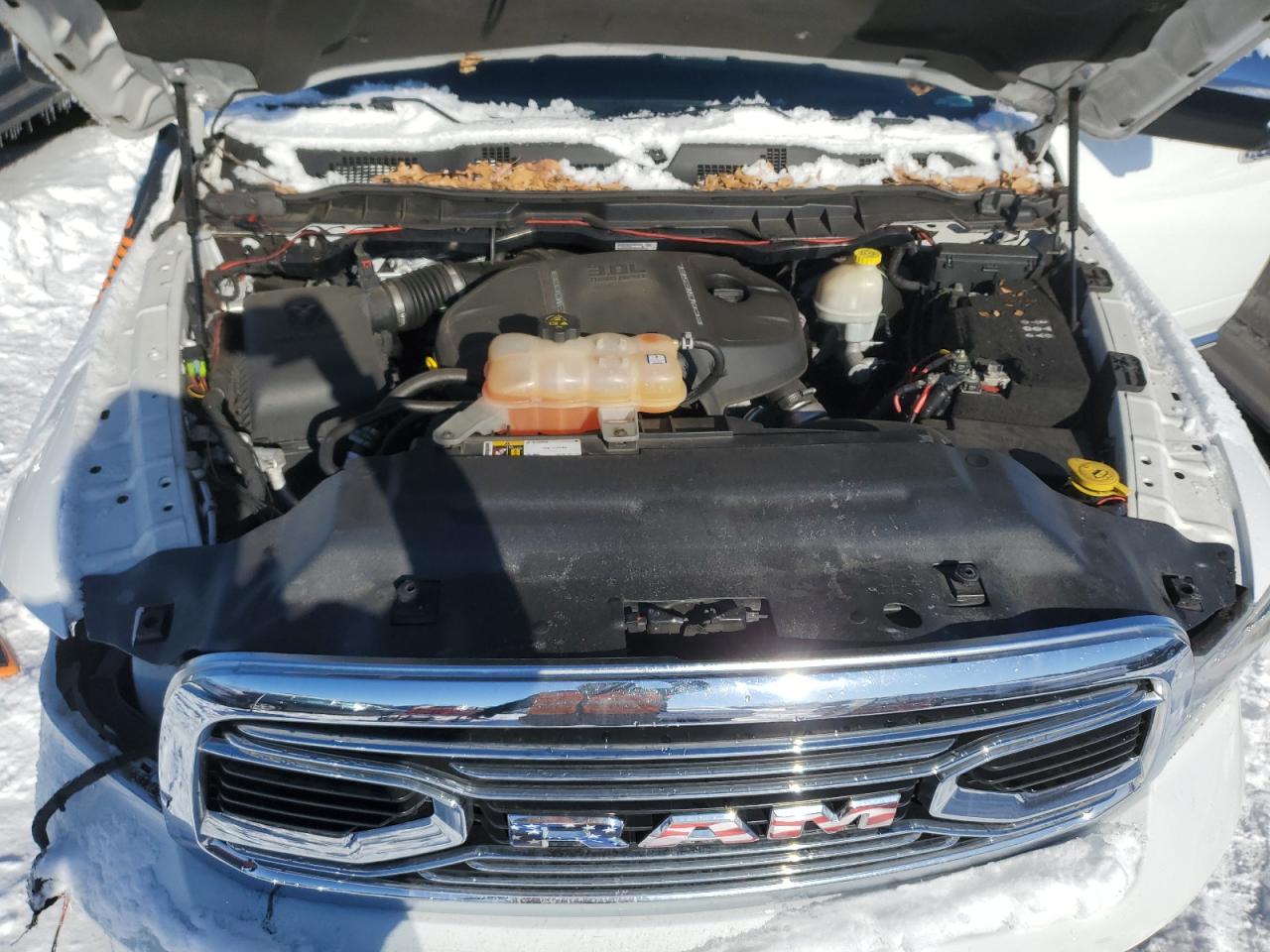 2016 RAM 1500 VIN 1C6RR7PM1GS235141 Copart auction photo, front end / undercarriage damage thumbnail 11