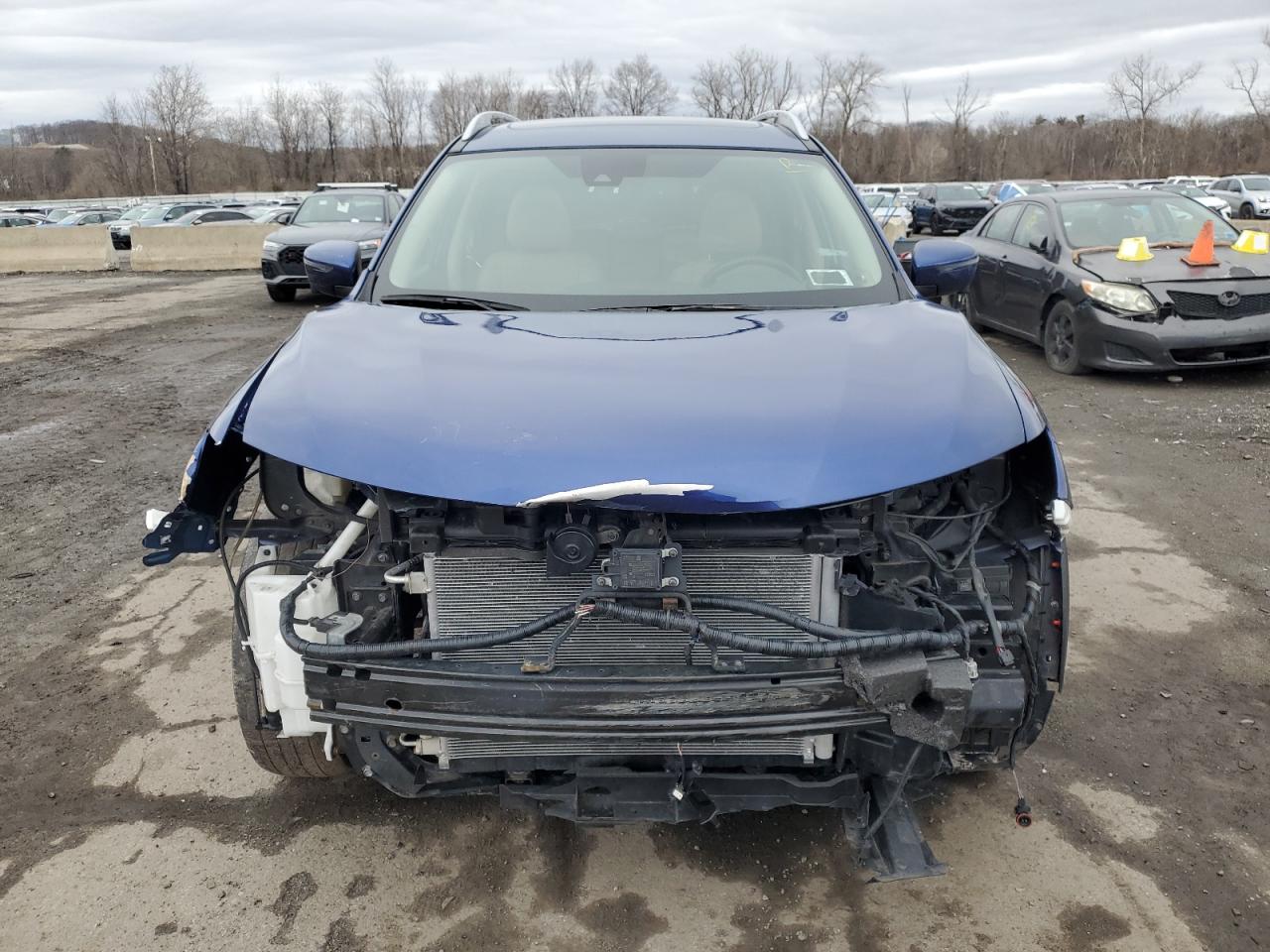 2017 Nissan Rogue VIN 5N1AT2MV1HC848973 Copart auction photo, front end / minor dent/scratches damage thumbnail 5