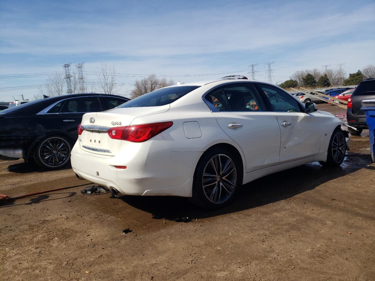 2015 Infiniti Q50 VIN JN1BV7AR3FM410604 Copart auction photo, side / minor dent/scratches damage thumbnail 3