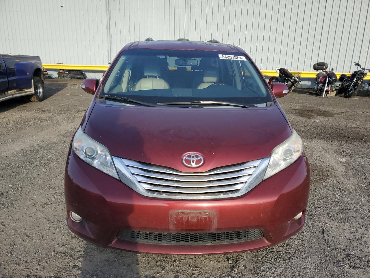 2013 Toyota Sienna VIN 5TDYK3DC8DS295340 Copart auction photo, front end / undercarriage damage thumbnail 5