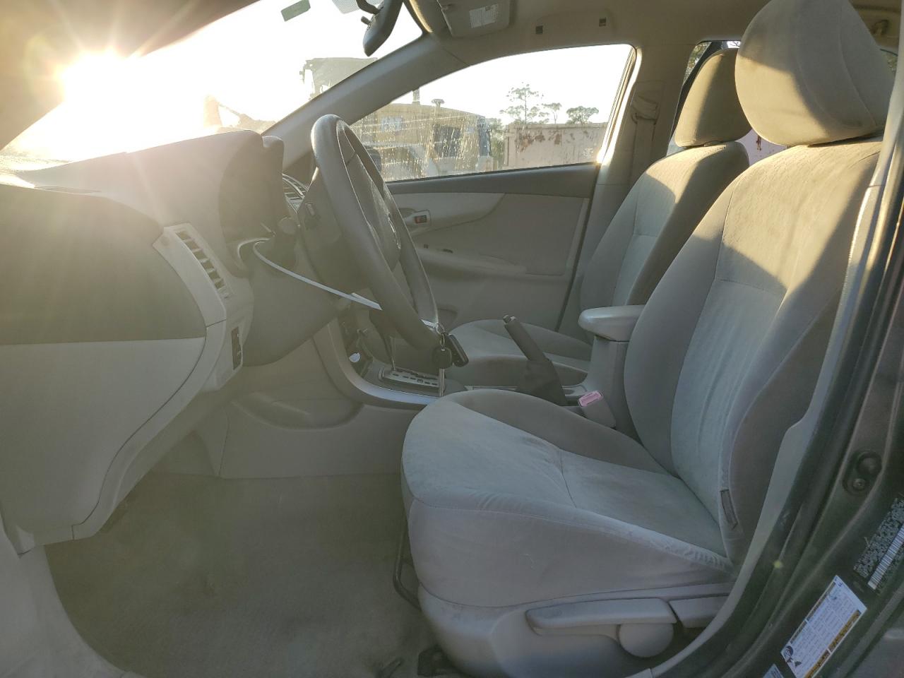 2009 Toyota Corolla VIN JTDBL40E19J032093 Copart auction photo, minor dent/scratches damage thumbnail 7