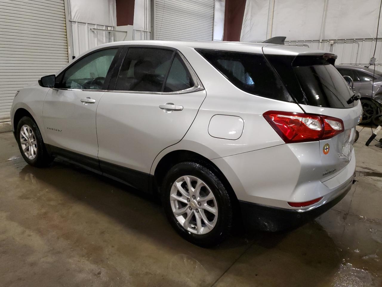 2020 Chevrolet Equinox VIN 3GNAXTEV3LS583853 Copart auction photo, front end / rear end damage thumbnail 2