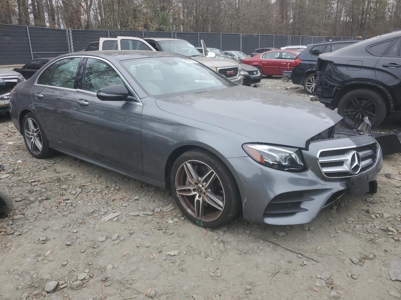 2018 Mercedes-Benz E-klasse VIN WDDZF4KB4JA390632 Copart auction photo, front end damage thumbnail 4