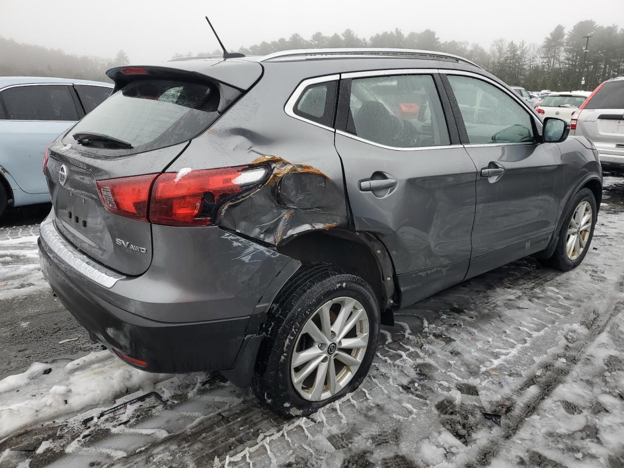 2019 Nissan Rogue VIN JN1BJ1CRXKW352060 Copart auction photo, rear end / minor dent/scratches damage thumbnail 3
