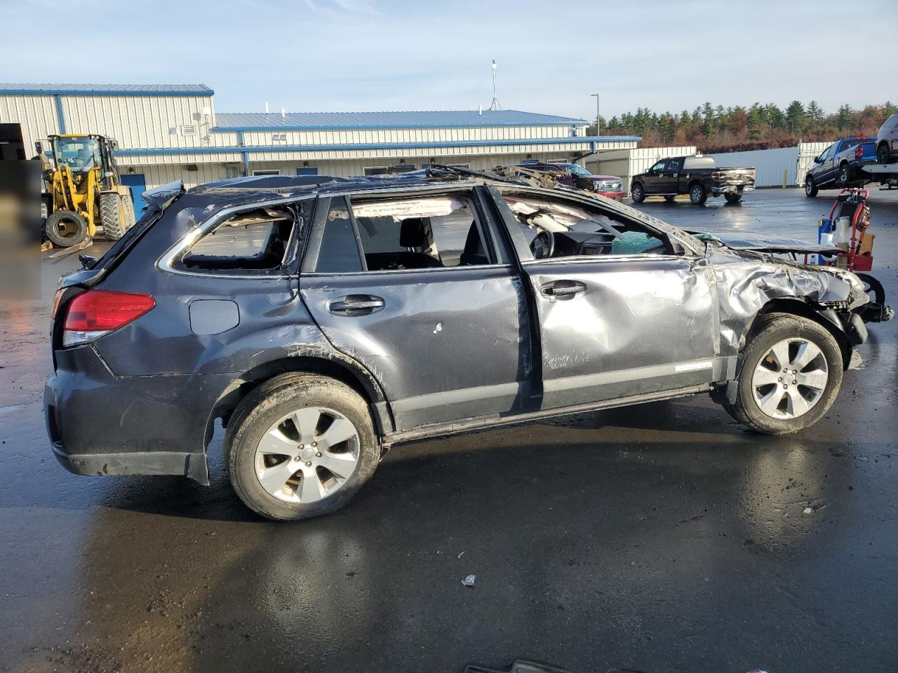2011 Subaru Outback VIN 4S4BRBCC2B3334799 Copart auction photo, all over damage thumbnail 3