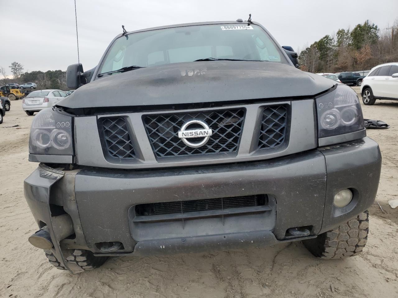2010 Nissan Titan VIN 1N6BA0ECXAN310425 Copart auction photo, front end / minor dent/scratches damage thumbnail 6