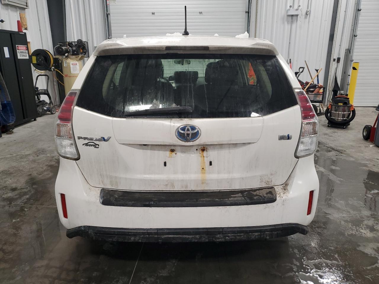 2016 Toyota Prius VIN JTDZN3EU0GJ054151 Copart auction photo, front end / side damage thumbnail 6