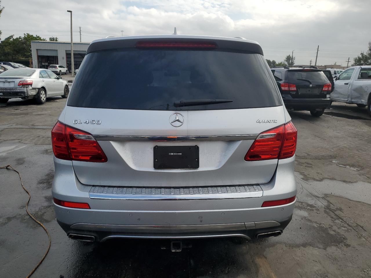 2016 Mercedes-Benz GL-klasse VIN 4JGDF6EE4GA706962 Copart auction photo, burn - engine damage thumbnail 6