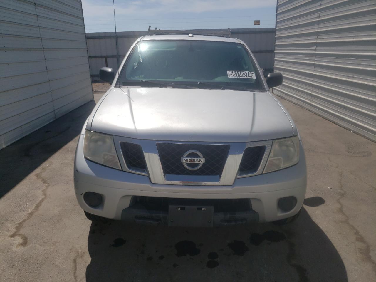 2016 Nissan Navara (Frontier) VIN 1N6AD0CU0GN721811 Copart auction photo, side damage thumbnail 5