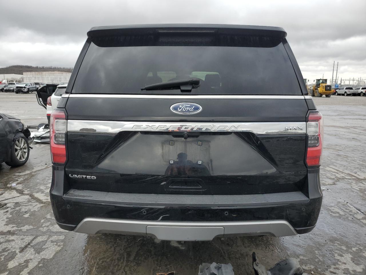 2018 Ford Expedition VIN 1FMJK2AT0JEA24222 Copart auction photo, front end damage thumbnail 6