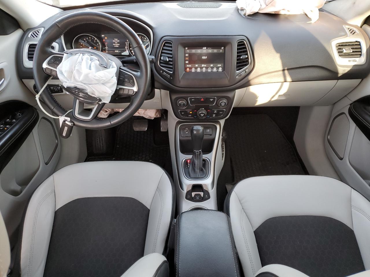 2018 Jeep Compass VIN 3C4NJCBB4JT487081 Copart auction photo, front end damage thumbnail 8