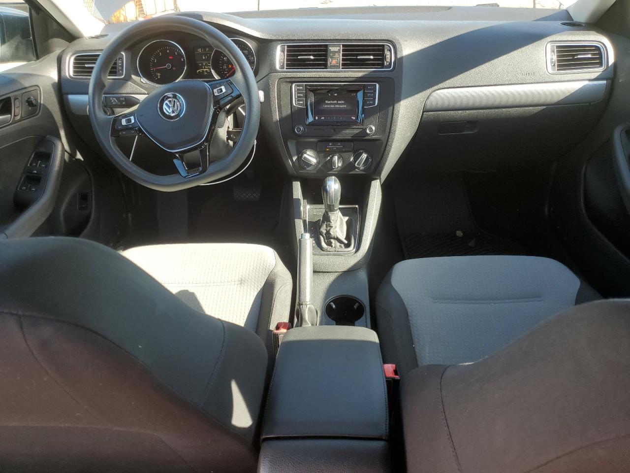 2017 Volkswagen Jetta VIN 3VW2B7AJ0HM318239 Copart auction photo, front end damage thumbnail 8