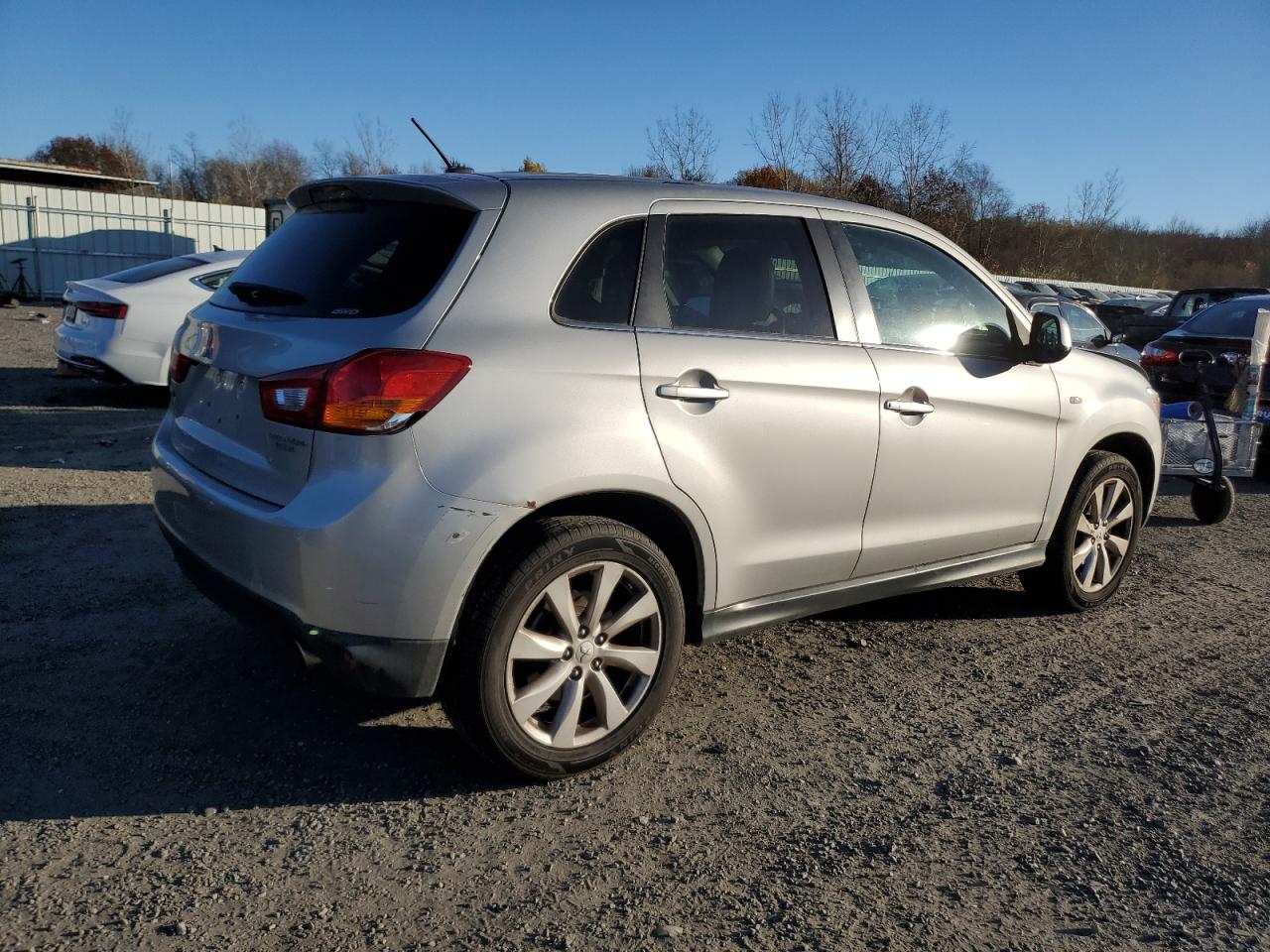 2015 Mitsubishi Outlander VIN 4A4AR4AU5FE036564 Copart auction photo, front end damage thumbnail 3
