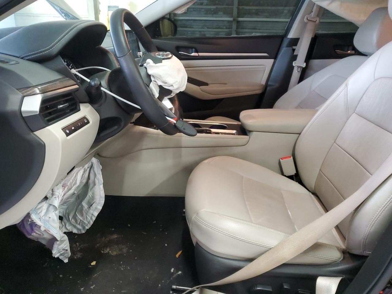 2019 Nissan Altima VIN 1N4BL4EW0KC131943 Copart auction photo, front end / minor dent/scratches damage thumbnail 7
