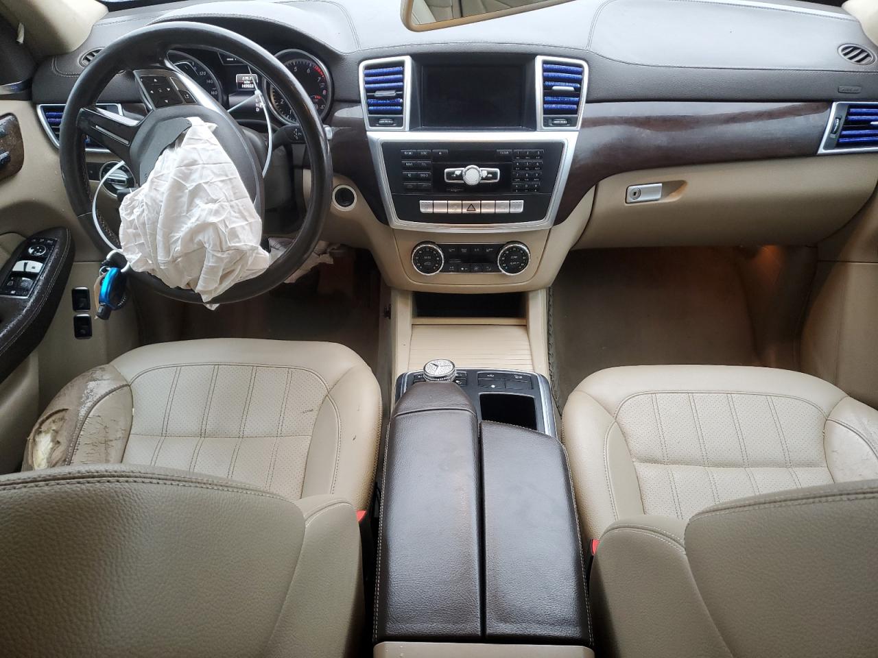 2015 Mercedes-Benz GL-klasse VIN 4JGDF6EE4FA616211 Copart auction photo, front end / minor dent/scratches damage thumbnail 8
