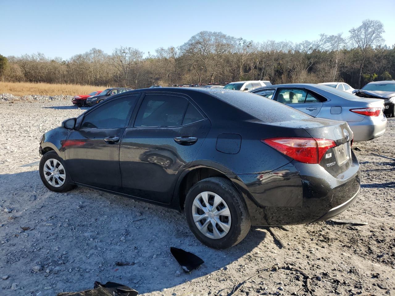 2018 Toyota Corolla VIN 5YFBURHE7JP822237 Copart auction photo, front end / minor dent/scratches damage thumbnail 2