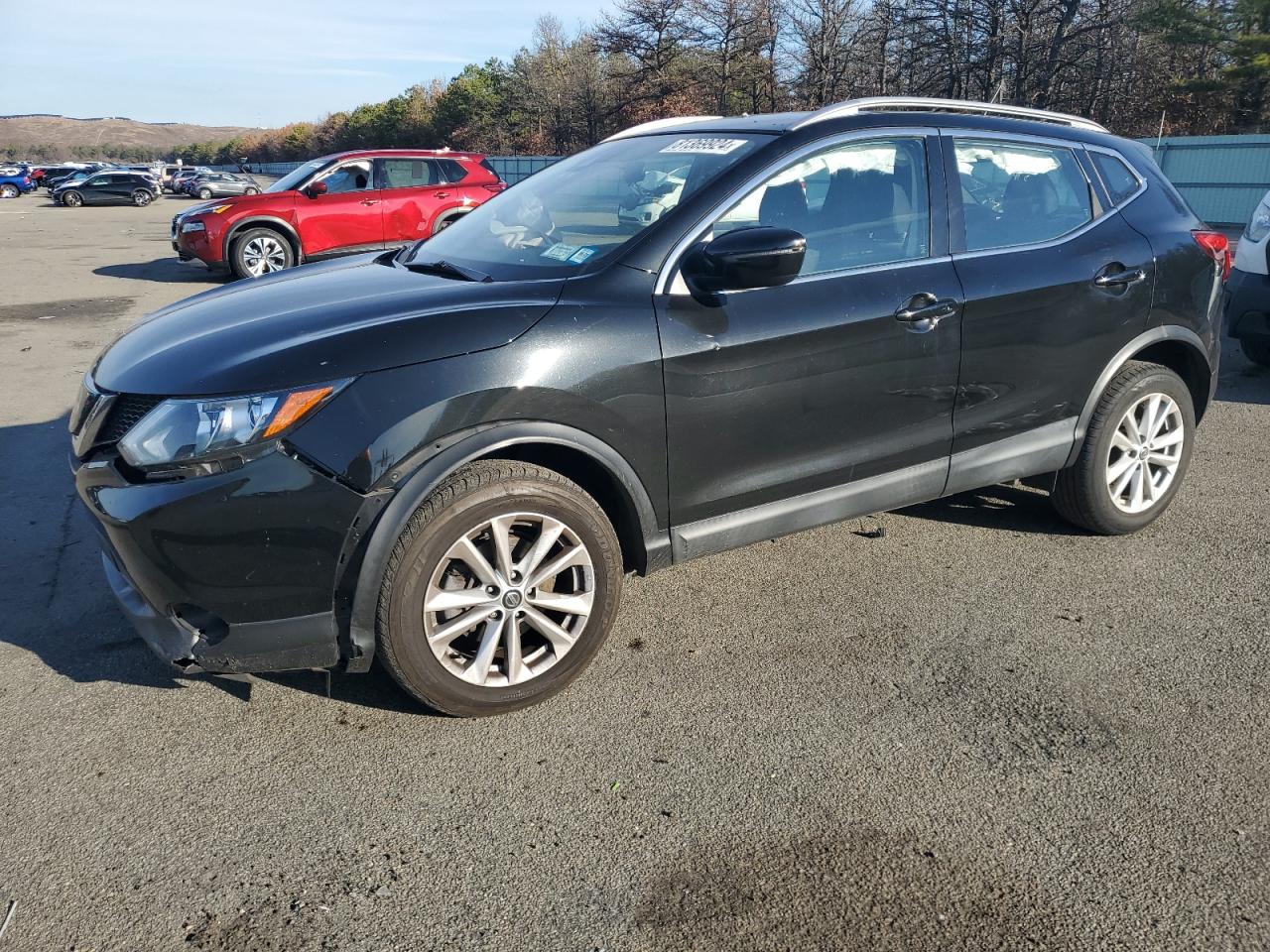 2019 Nissan Rogue VIN JN1BJ1CR1KW626570