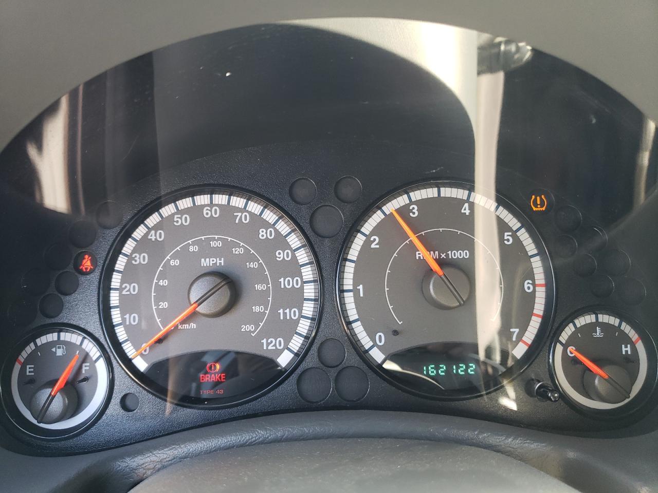 2005 Jeep Liberty (North America) VIN 1J4GL38K15W566387 Copart auction photo, side / undercarriage damage thumbnail 9