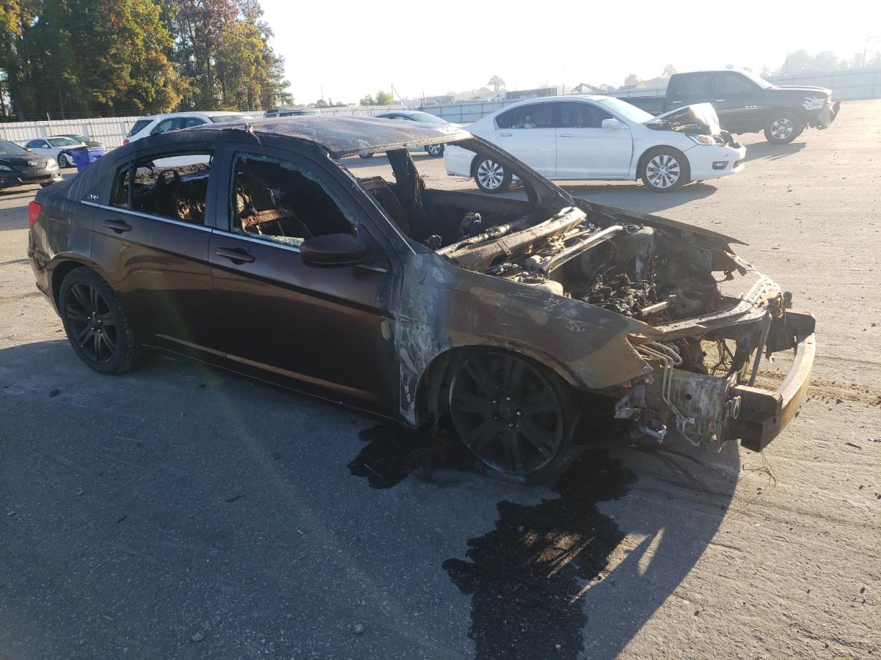 2013 Chrysler 200 VIN 1C3CCBAB6DN671668 Copart auction photo, burn - engine / burn - interior damage thumbnail 4