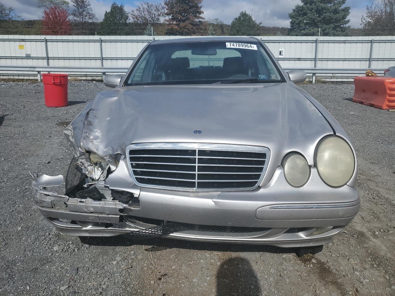 2002 Mercedes-Benz E-klasse VIN WDBJF65J92B494906 Copart auction photo, front end damage thumbnail 5