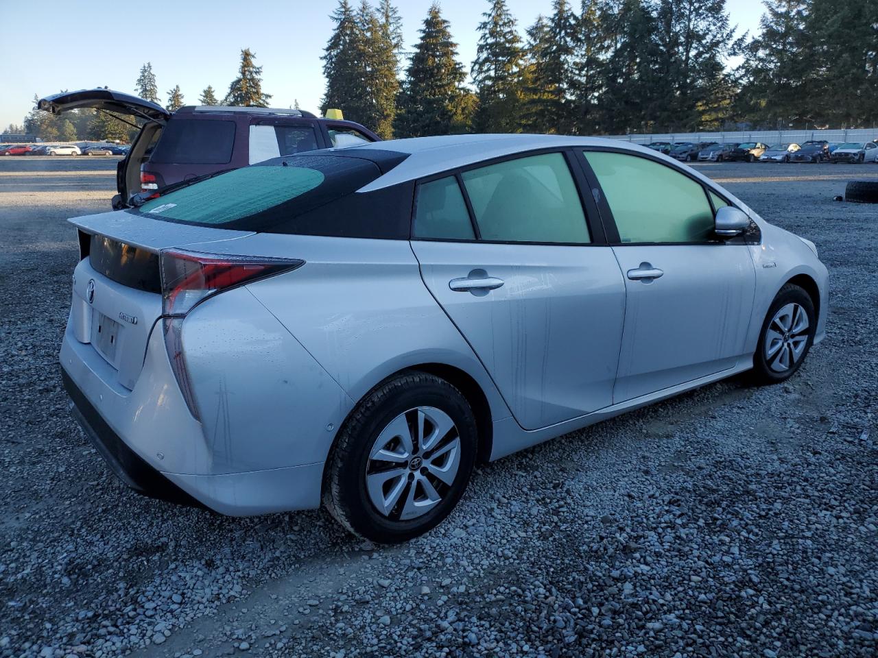 2018 Toyota Prius VIN JTDKBRFU8J3058049 Copart auction photo, minor dent/scratches damage thumbnail 3
