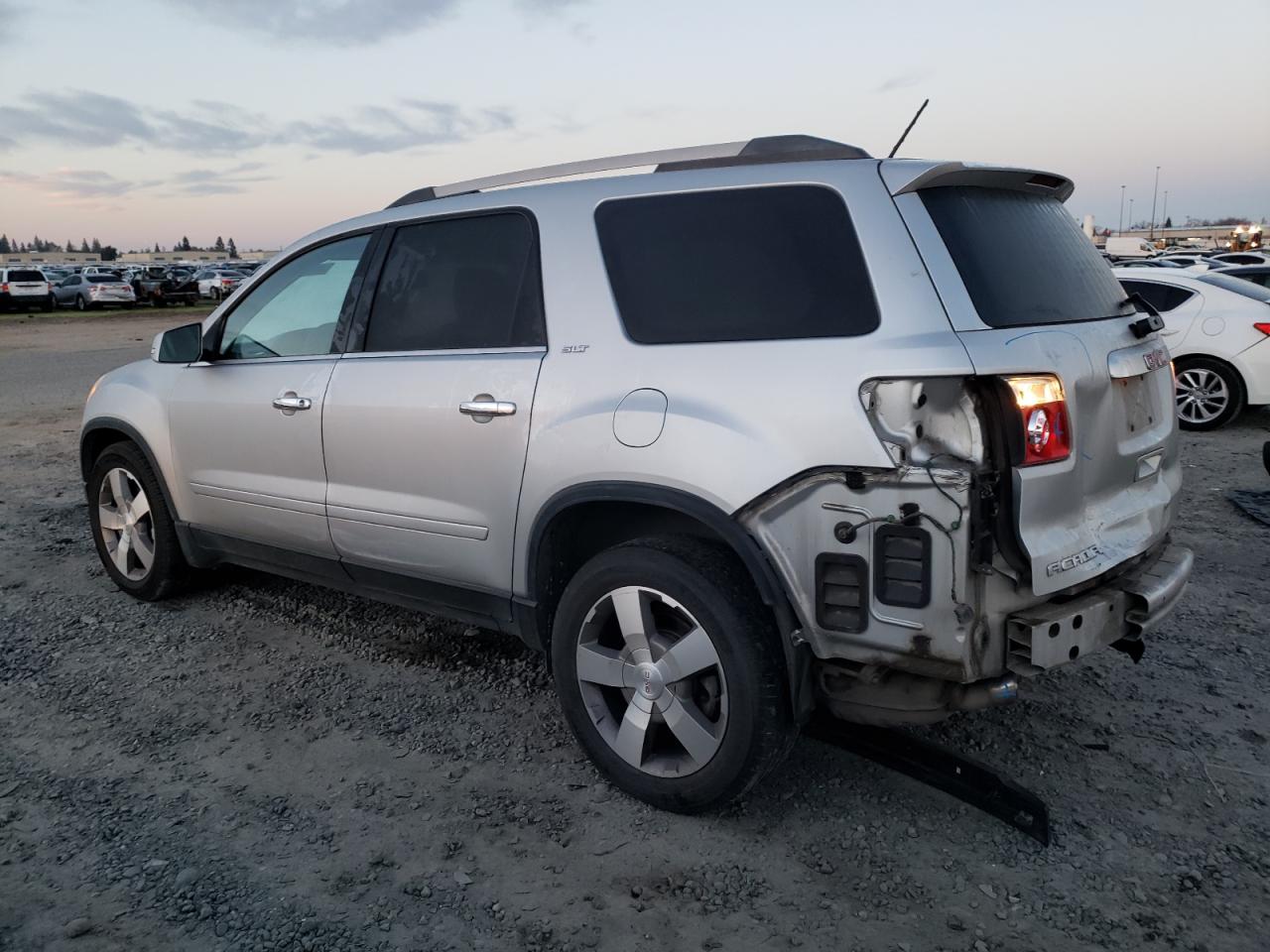 2010 GMC Acadia VIN 1GKLVMED5AJ256507 Copart auction photo, rear end damage thumbnail 2