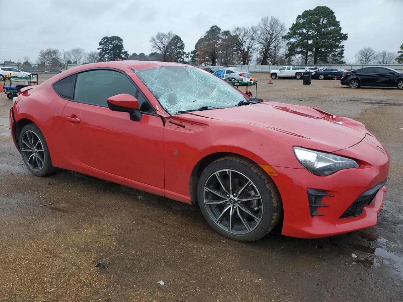 2017 Toyota GT86 VIN JF1ZNAA1XH8709530 Copart auction photo, front end / all over damage thumbnail 4