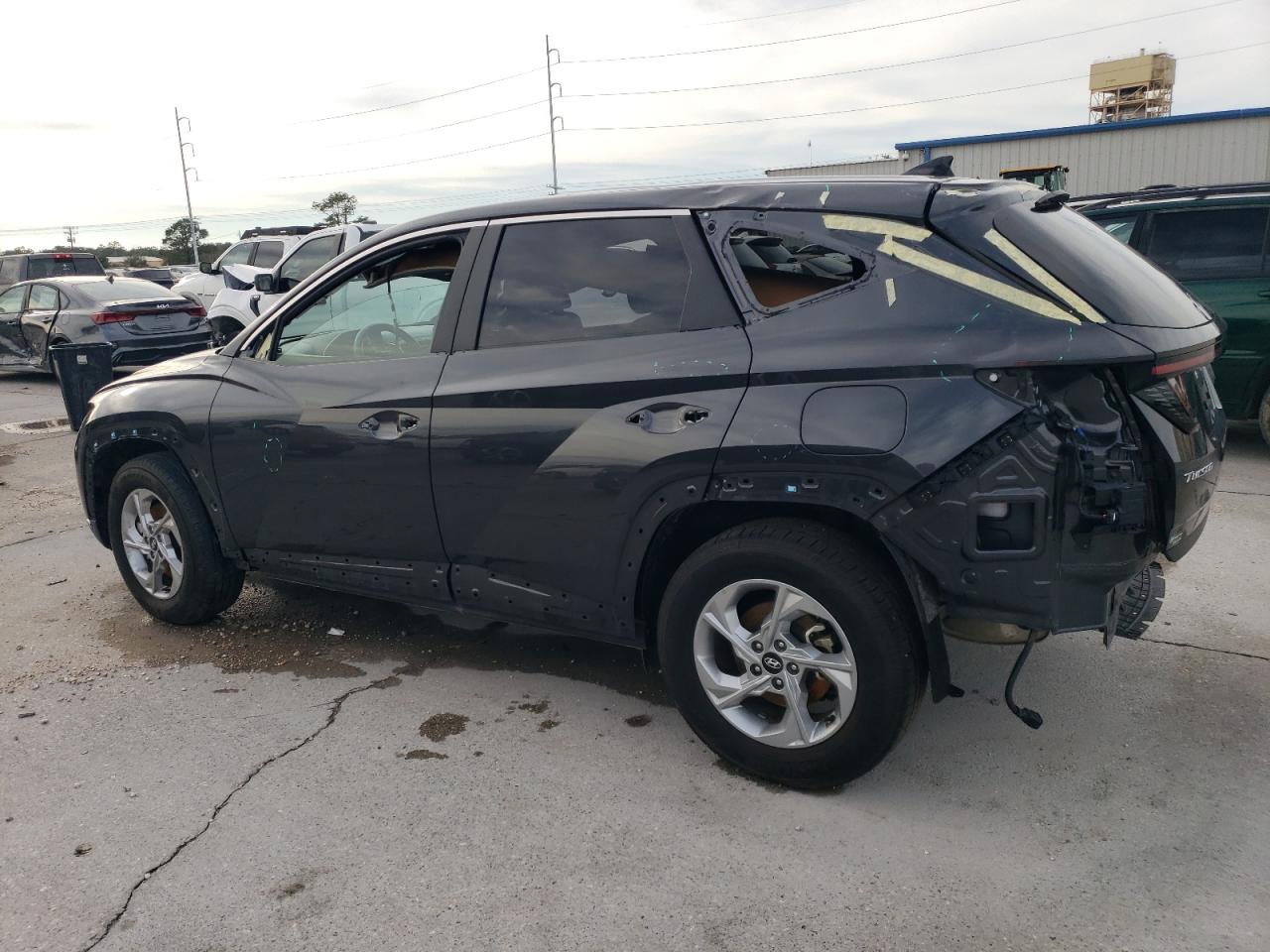 2023 Hyundai Tucson VIN 5NMJB3AEXPH198686 Copart auction photo, water/flood / all over damage thumbnail 2