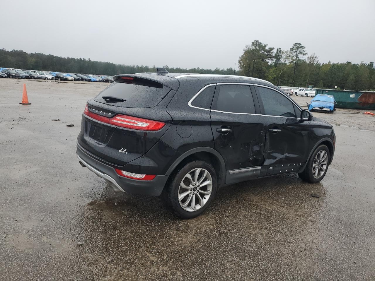2016 Lincoln MKC VIN 5LMCJ2C96GUJ00888 Copart auction photo, front end damage thumbnail 3