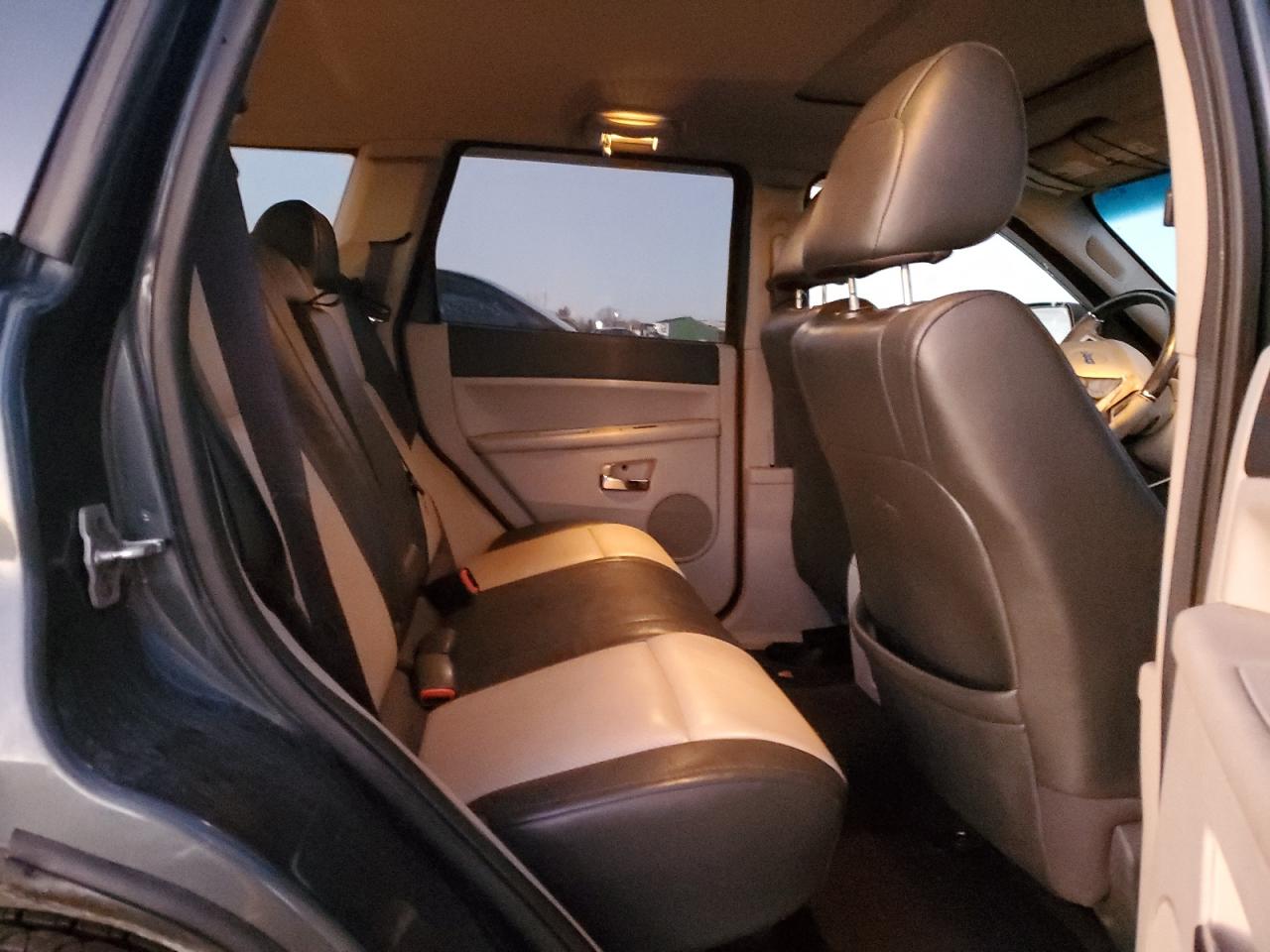 2008 Jeep Grand Cherokee VIN 1J8HR58N08C179021 Copart auction photo, front end / minor dent/scratches damage thumbnail 11