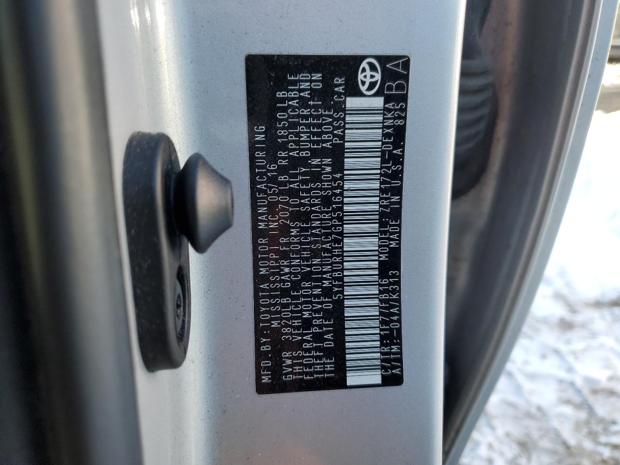 2016 Toyota Corolla VIN 5YFBURHE7GP516454 Copart auction photo, front end / minor dent/scratches damage thumbnail 12
