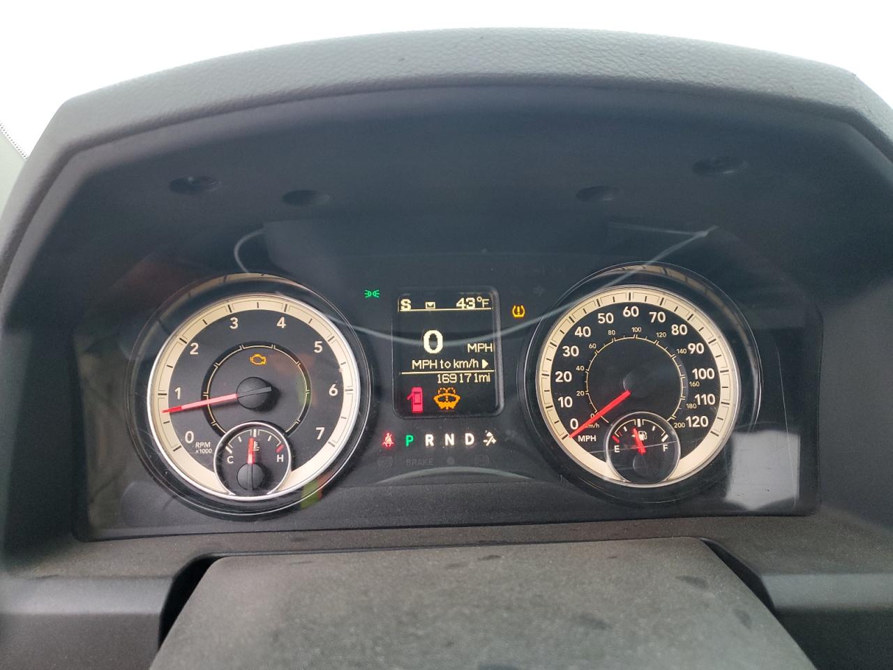 2019 RAM 1500 VIN 1C6RR6FG9KS532690 Copart auction photo, front end / minor dent/scratches damage thumbnail 9