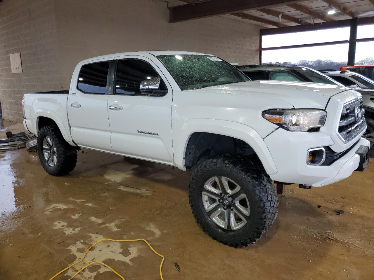 2017 Toyota Tacoma VIN 3TMGZ5ANXHM119159 Copart auction photo, front end damage thumbnail 4