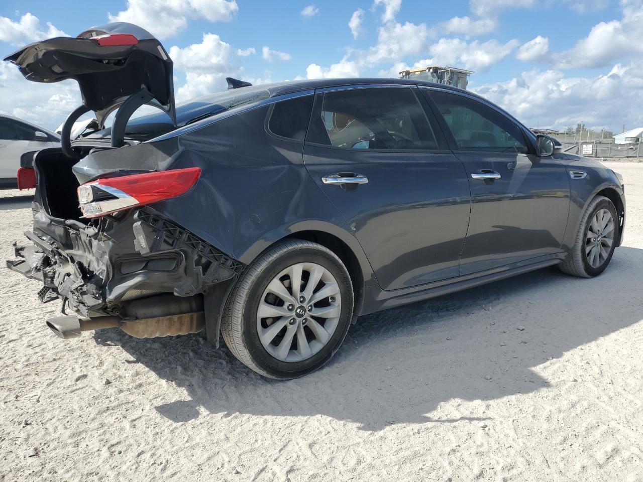 2017 KIA Optima VIN 5XXGT4L31HG139826 Copart auction photo, rear end damage thumbnail 3