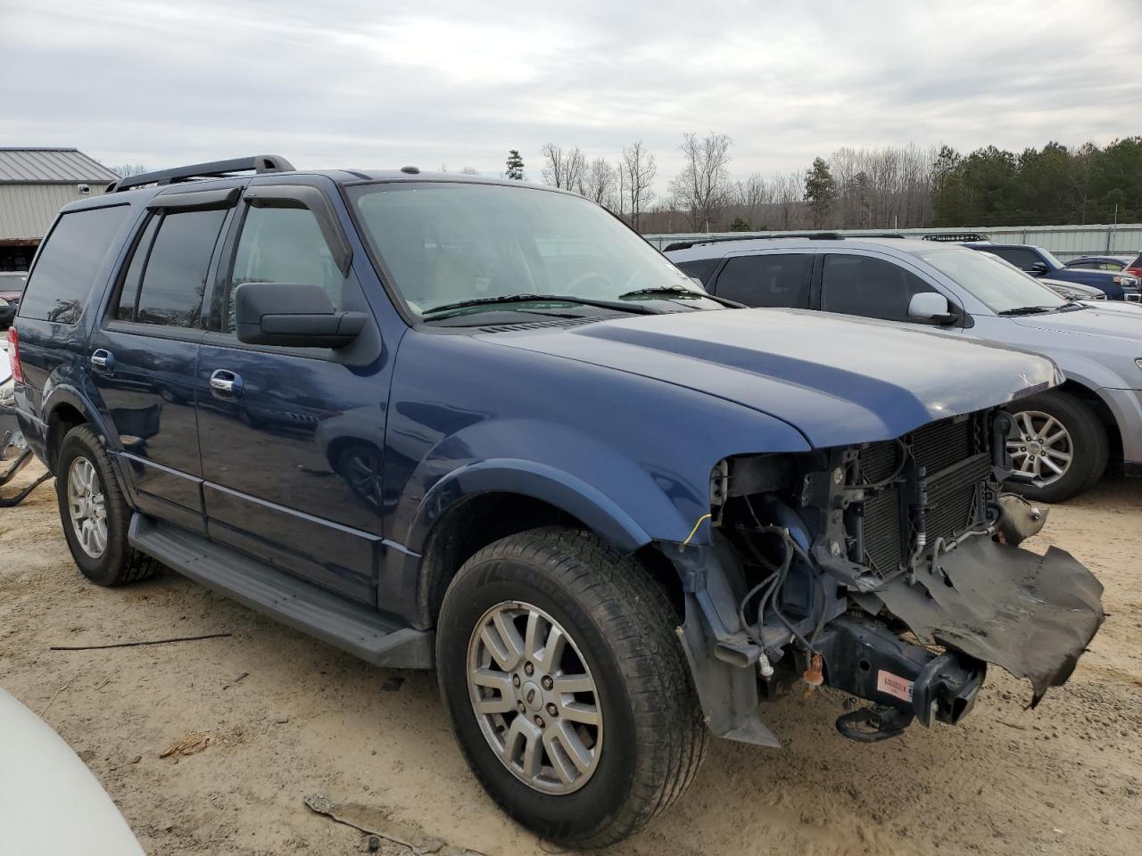 2011 Ford Expedition VIN 1FMJU1J50BEF22038 Copart auction photo, front end damage thumbnail 4