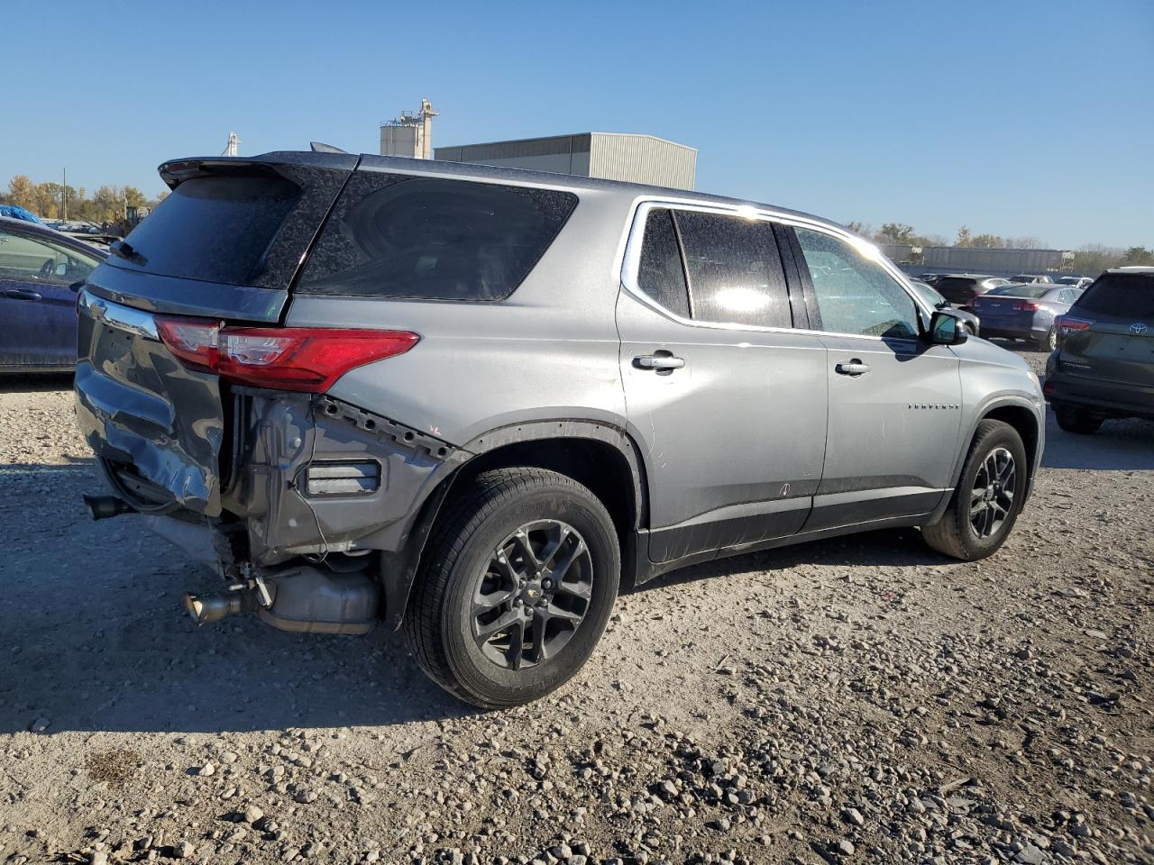 2019 Chevrolet Traverse VIN 1GNERFKW4KJ225719 Copart auction photo, unknown damage thumbnail 3