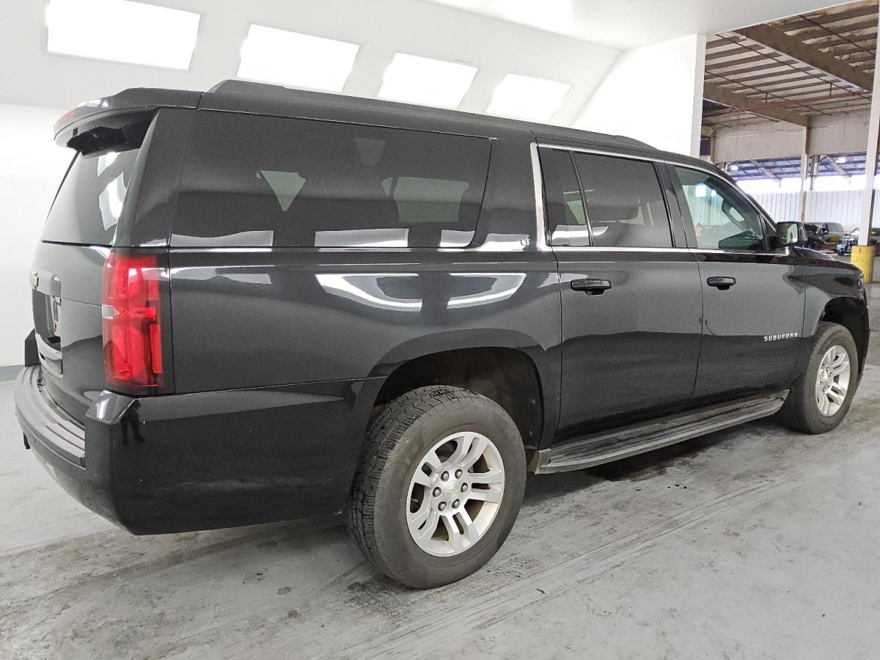 2020 Chevrolet Suburban VIN 1GNSKHKC9LR219197 Copart auction photo, mechanical damage thumbnail 3