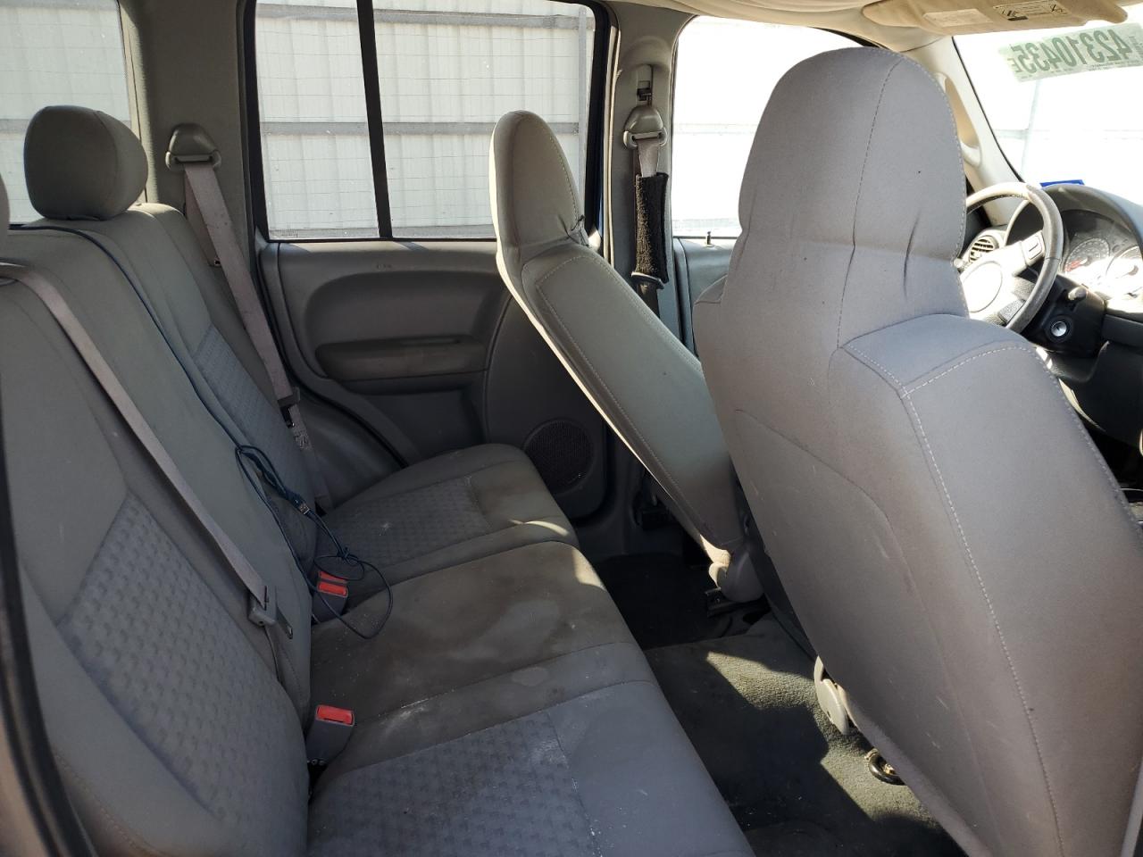 2006 Jeep Liberty (North America) VIN 1J4GK48K86W280689 Copart auction photo, front end / minor dent/scratches damage thumbnail 10