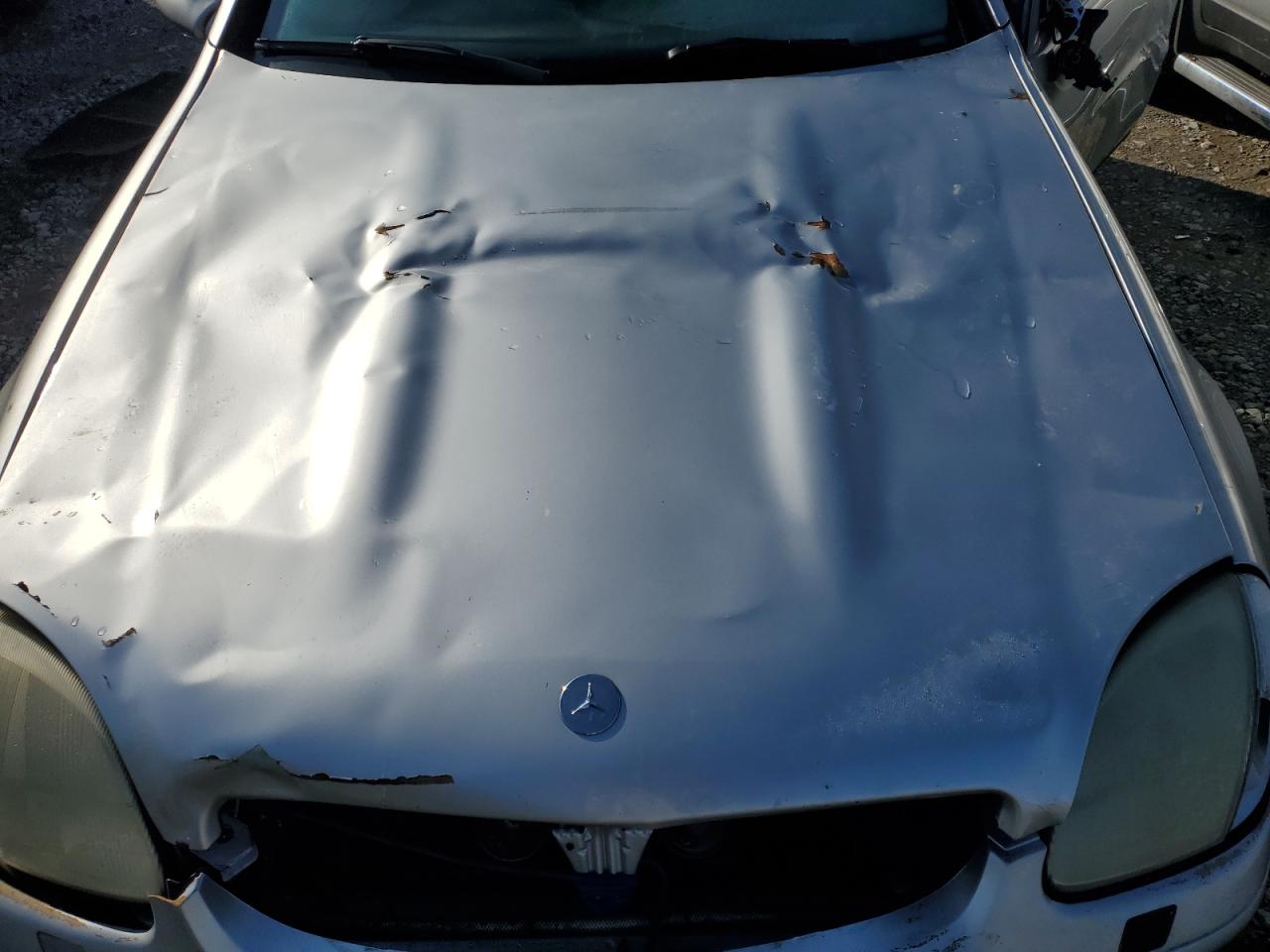 1999 Mercedes-Benz SLK-klasse VIN WDBKK47F9XF091747 Copart auction photo, all over damage thumbnail 12