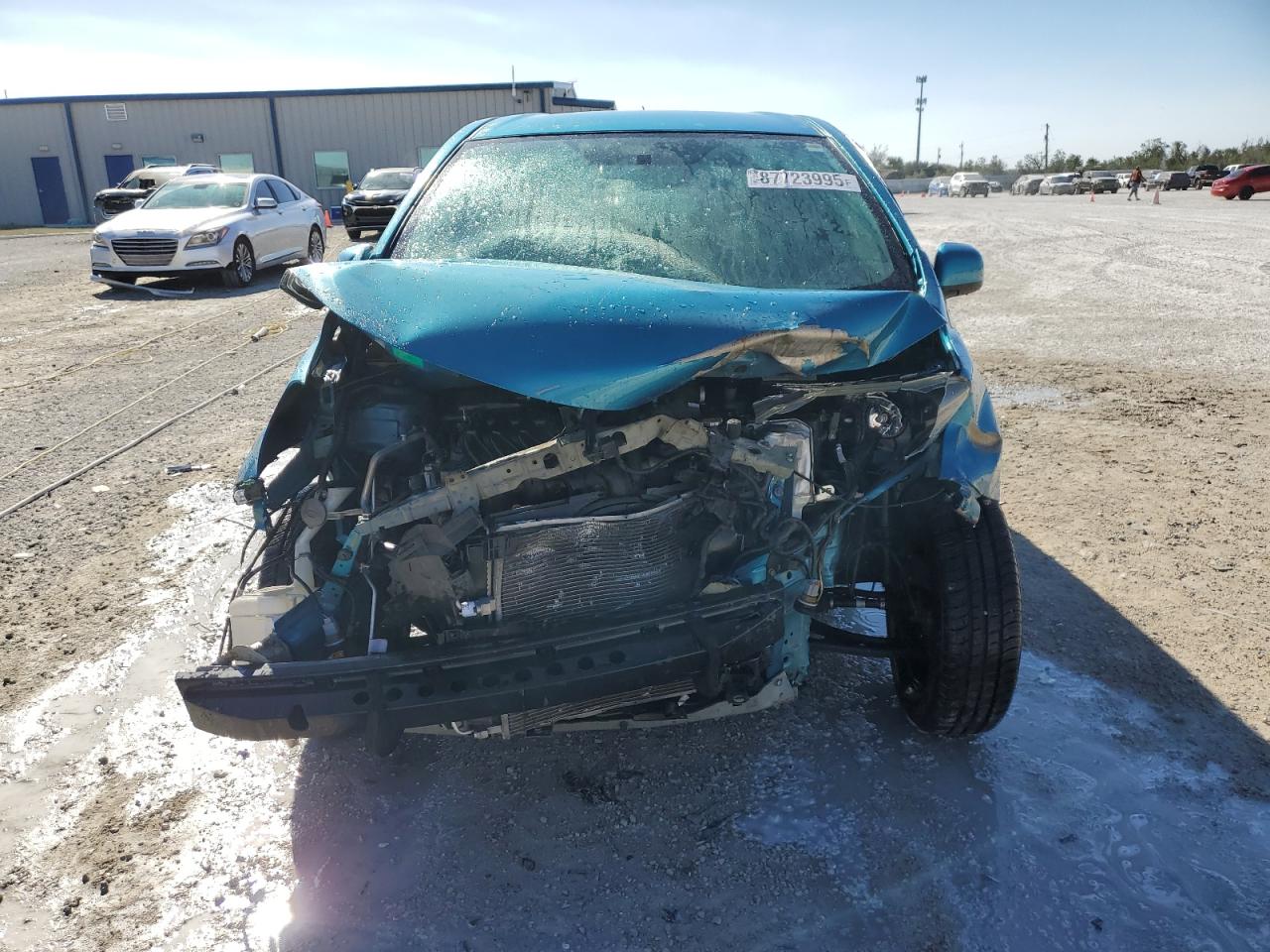 2014 Nissan Versa VIN 3N1CE2CP9EL405838 Copart auction photo, front end / minor dent/scratches damage thumbnail 5