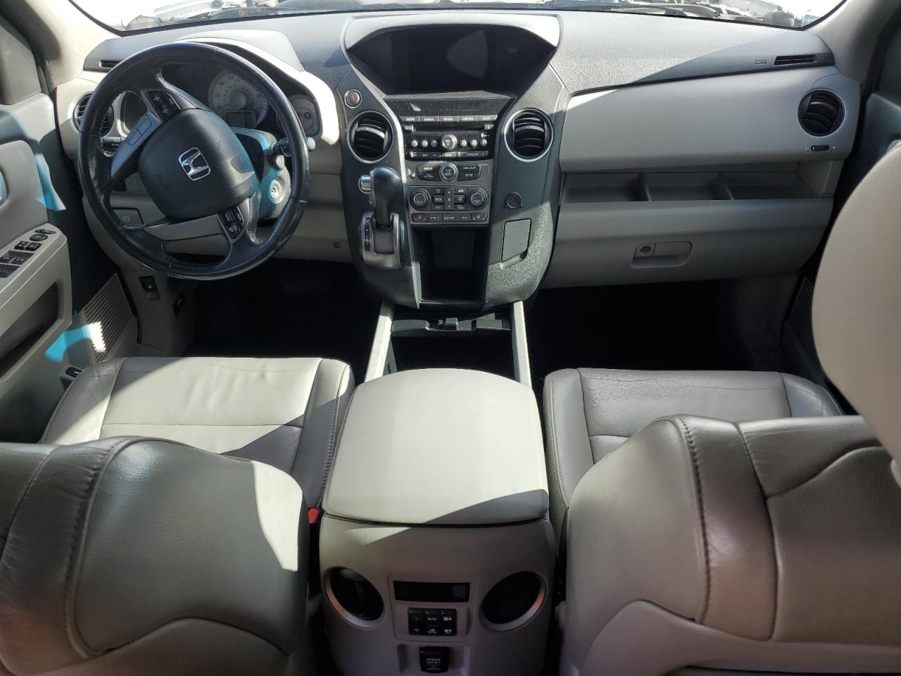 2015 Honda Pilot VIN 5FNYF4H53FB030371 Copart auction photo, minor dent/scratches damage thumbnail 8