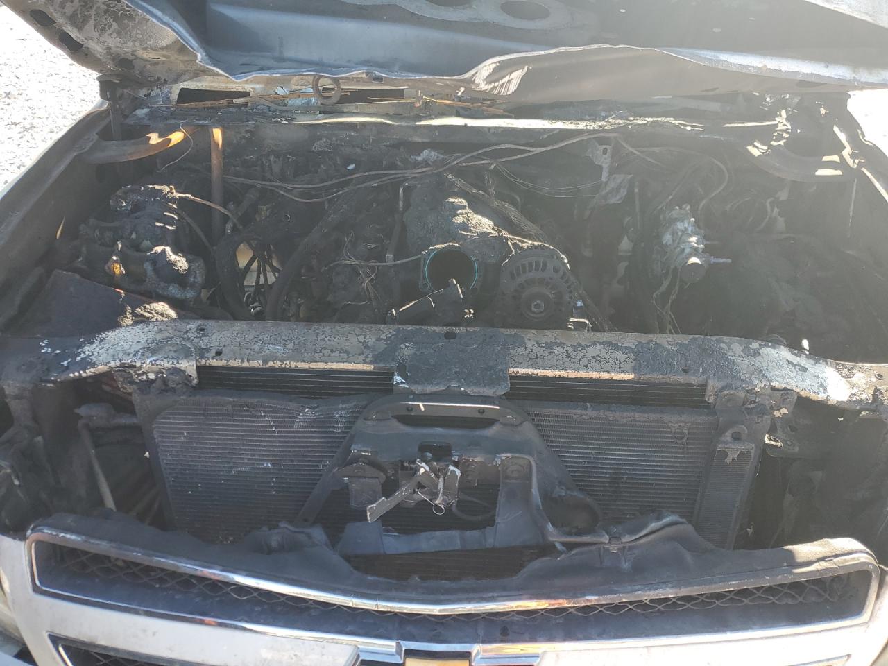 2011 Chevrolet Suburban VIN 1GNWK5EG5BR230131 Copart auction photo, burn / front end damage thumbnail 12