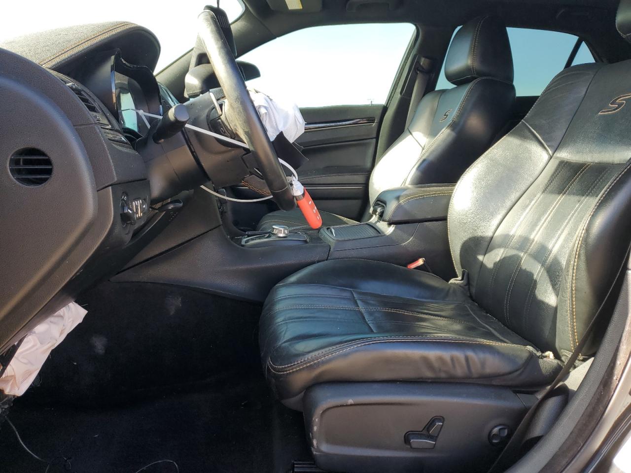 2016 Chrysler 300 VIN 2C3CCAGG2GH282875 Copart auction photo, vandalism / front end damage thumbnail 7