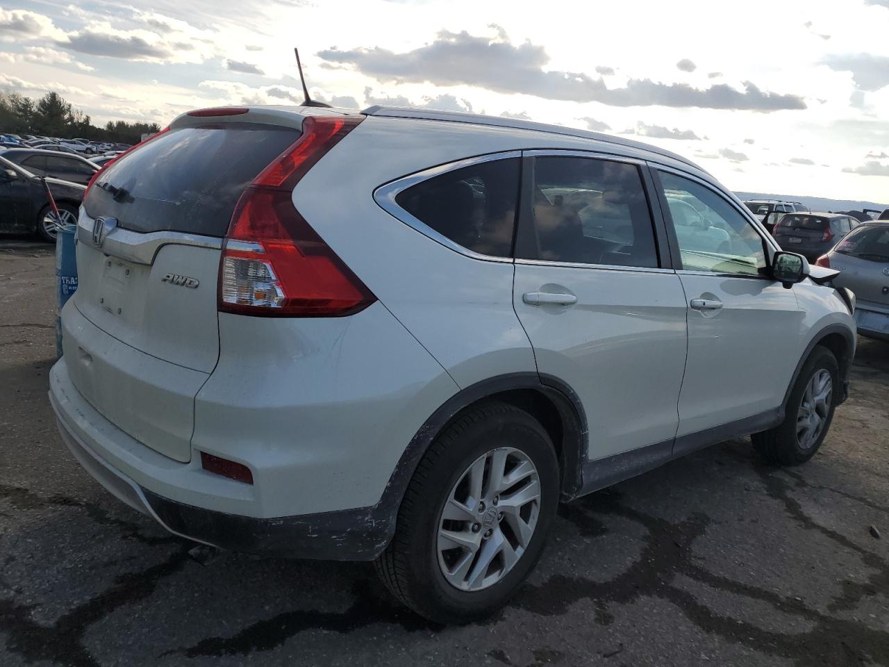 2015 Honda CR-V VIN 5J6RM4H71FL020795 Copart auction photo, front end damage thumbnail 3