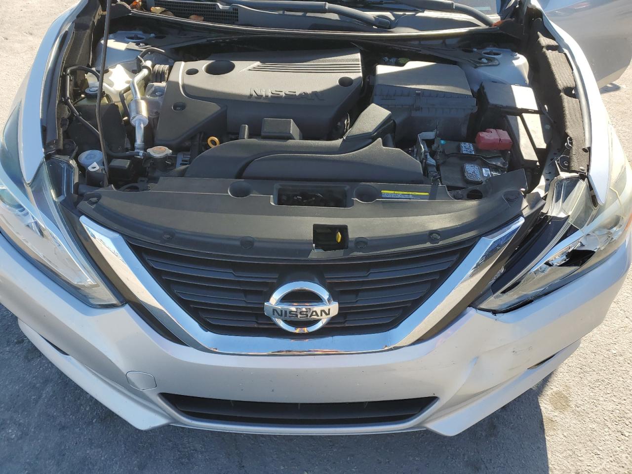 2018 Nissan Altima VIN 1N4AL3AP2JC142610 Copart auction photo, front end damage thumbnail 12