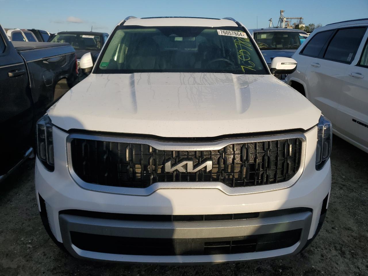 2024 KIA Telluride VIN 5XYP3DGC1RG477153 Copart auction photo, water/flood damage thumbnail 5