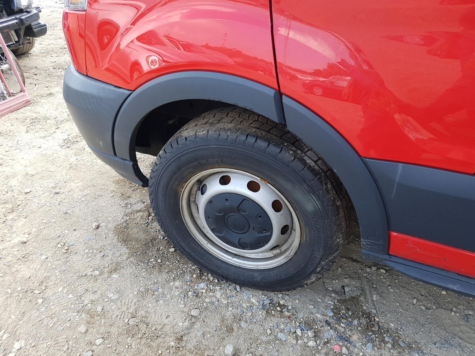 2018 Ford Transit VIN 1FTYR2CM2JKA72231 Copart auction photo, front end damage thumbnail 9