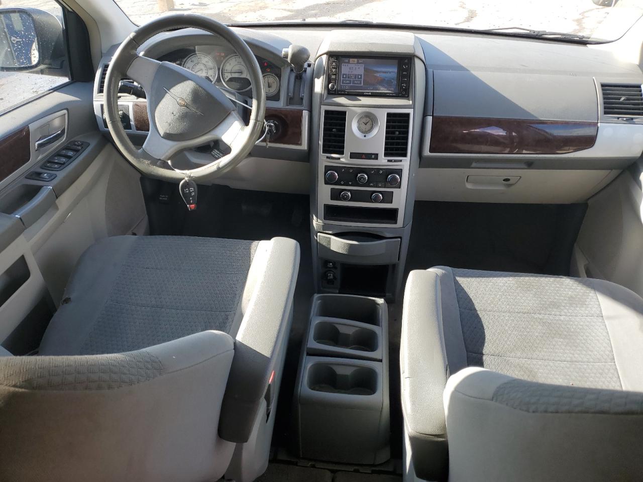 2010 Chrysler Town & Country VIN 2A4RR5D19AR463477 Copart auction photo, front end damage thumbnail 8