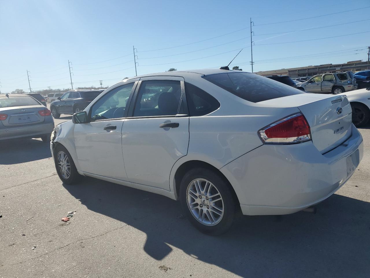 2009 Ford Focus VIN 1FAHP35N69W258611 Copart auction photo, front end damage thumbnail 2