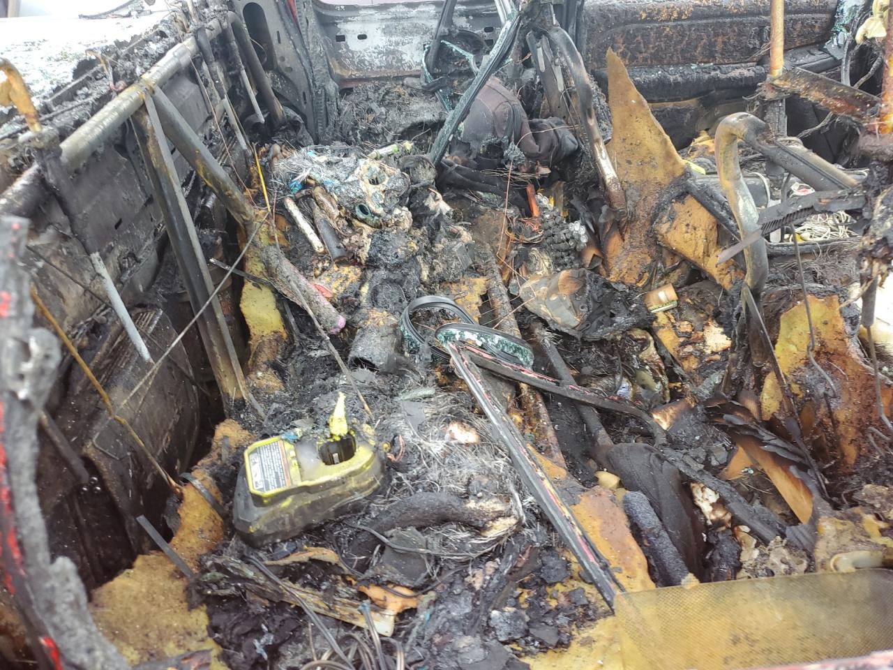 2005 Chevrolet Silverado VIN 1GCEC19XX5Z228724 Copart auction photo, burn damage thumbnail 10